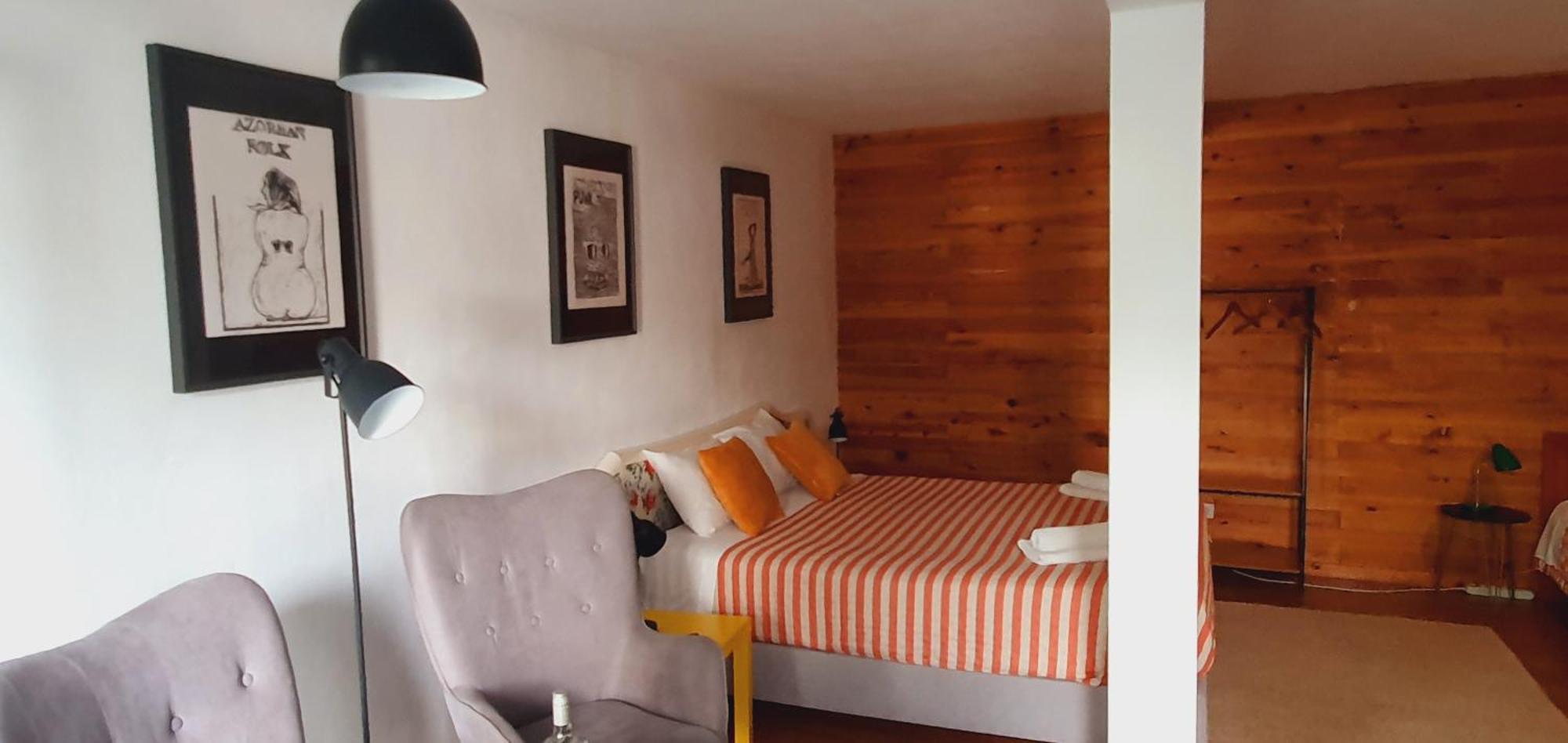 A-Tipica Guesthouse Понта-Делгада Экстерьер фото